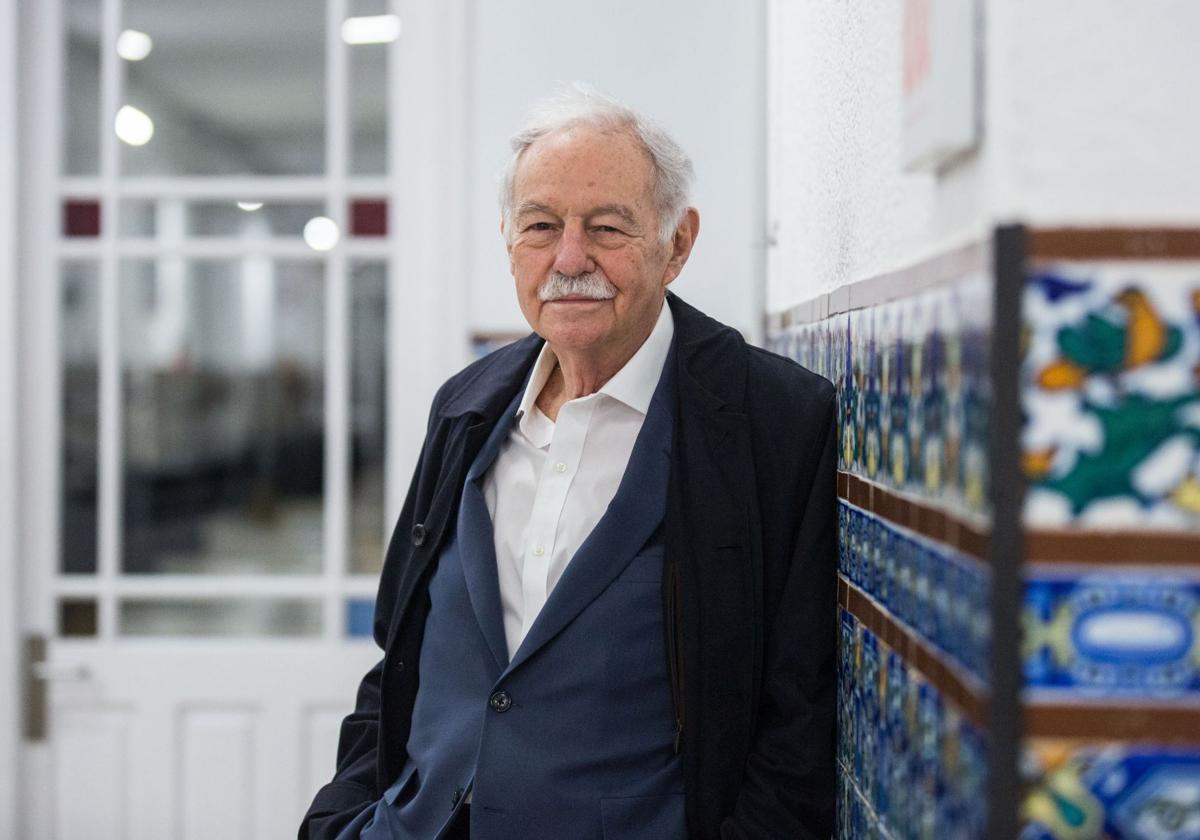 Eduardo Mendoza: Premio Princesa De Asturias Y Su Ingenio